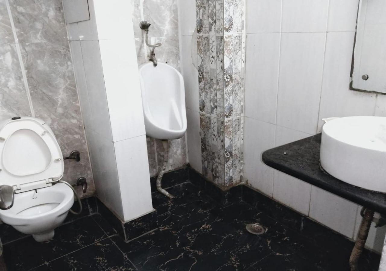 Ap Singh Hotels In Near New Delhi Railway Station Bagian luar foto